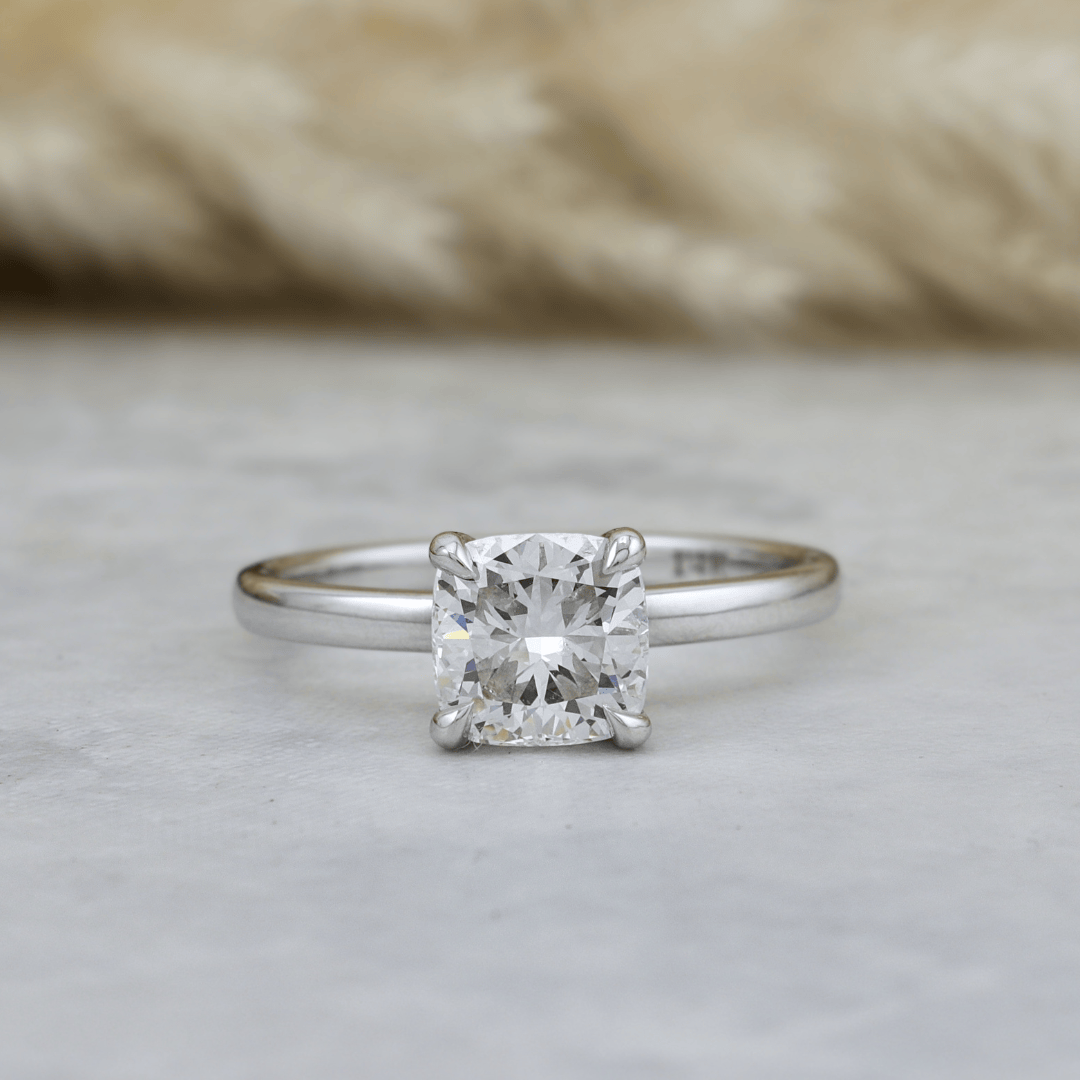 Mathieu Blanchard Bagues Bague Solitaire Halo Diamant Cushion 1.5 ct