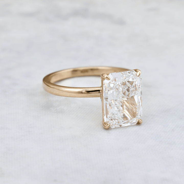 Mathieu Blanchard Bagues Bague Solitaire Halo Diamant Radiant 3,8 ct