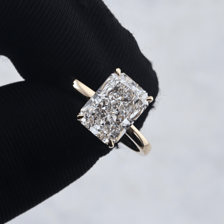Bague Solitaire Halo Diamant Radiant 3,8 ct Mathieu Blanchard Bagues Bague Boucle Solitaire Halo Diamant Radiant 3,8 ct | Mathieu Blanchard Mathieu Blanchard Joaillerie