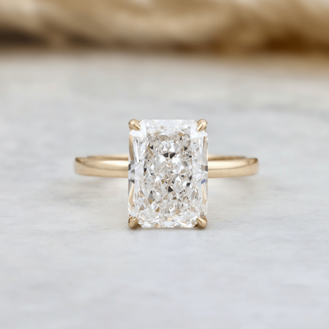 Bague Solitaire Halo Diamant Radiant 3,8 ct Mathieu Blanchard Bagues Bague Boucle Solitaire Halo Diamant Radiant 3,8 ct | Mathieu Blanchard Mathieu Blanchard Joaillerie