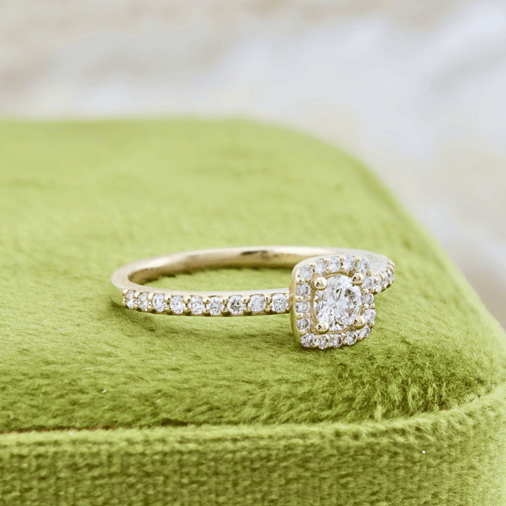 Bague solitaire Halo diamants 0.45 ctw Mathieu Blanchard Bagues Bague solitaire Halo diamants 0.45 ctw | Mathieu Blanchard Joaillerie Mathieu Blanchard Joaillerie