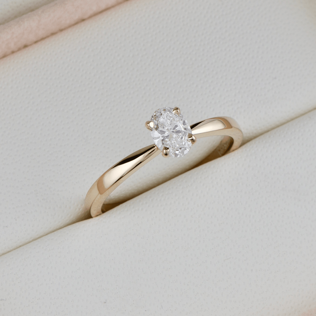 Mathieu Blanchard Bagues Bague solitaire Oval en or 14K et diamant 0,5 ct