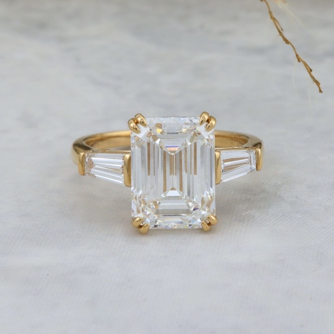 Mathieu Blanchard Bagues Bague Trapèze - Diamant Émeraude 6 ct