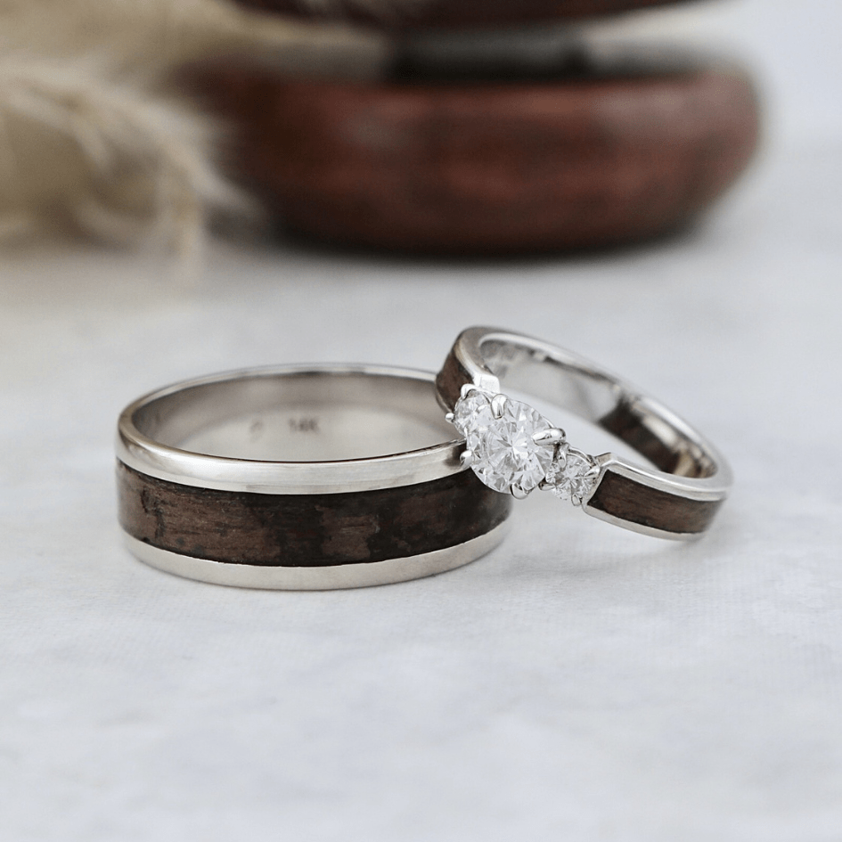 Mathieu Blanchard Bague Trinité en bois, or 14K - 18K et moissanite personnalisée