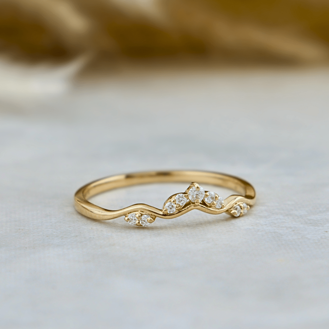 Mathieu Blanchard Bague Vague en or 10K et moissanites