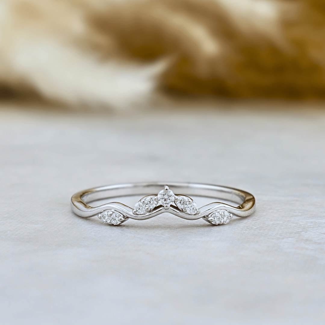 Mathieu Blanchard Bague Vague en or 10K et moissanites