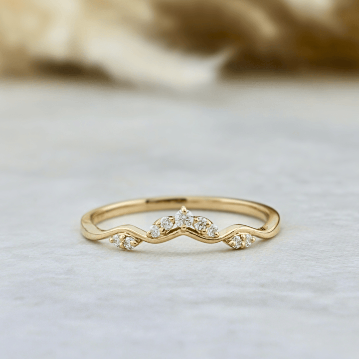 Bague Vague Moissanites Mathieu Blanchard Bague Vague en or 10K ou 925 et moissanites | Mathieu Blanchard Mathieu Blanchard Joaillerie