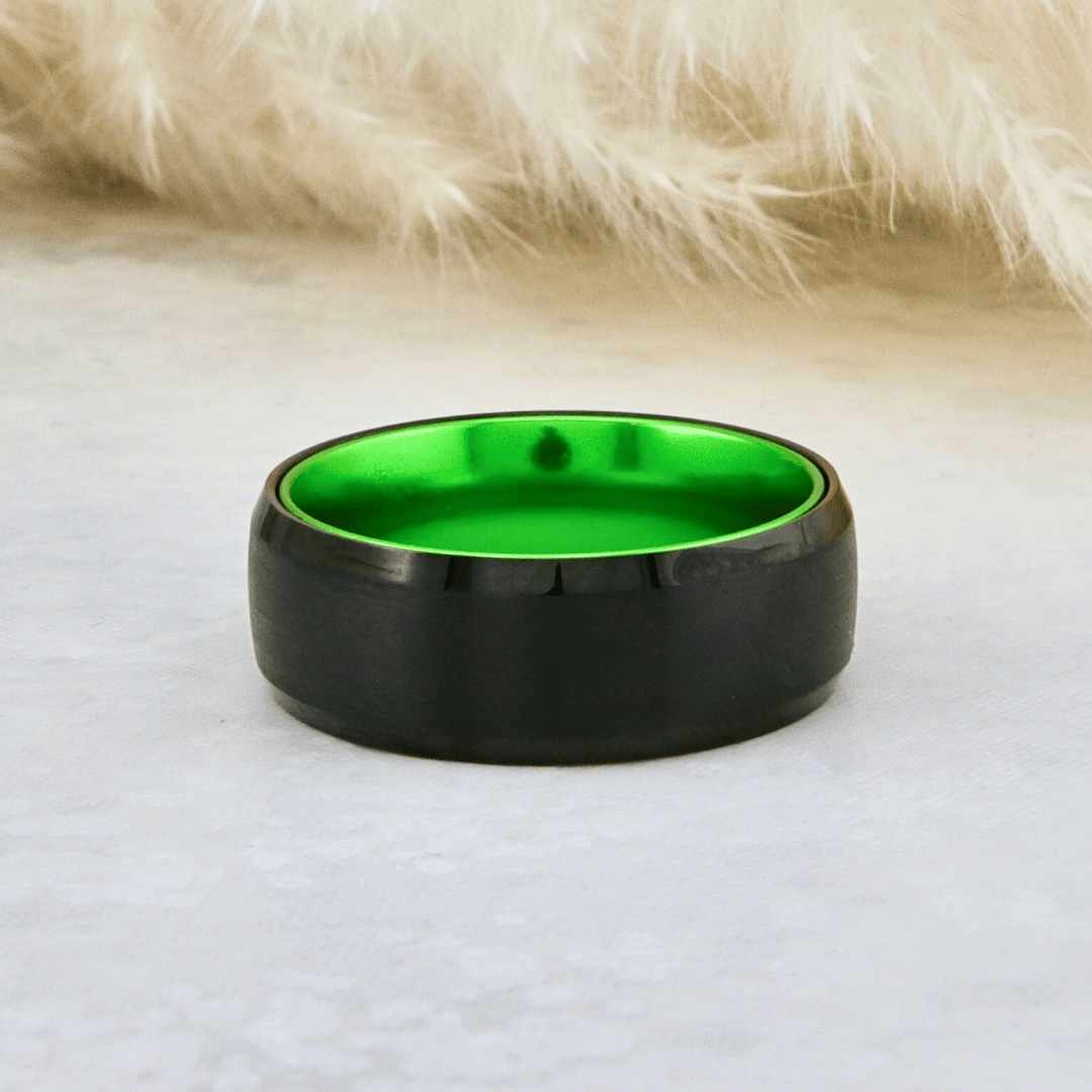 Bague Verte Électrique en tungstène Roadtripmadewood Bagues Bague Verte Électrique & Noire en tungstène | Mathieu Blanchard® Mathieu Blanchard Joaillerie