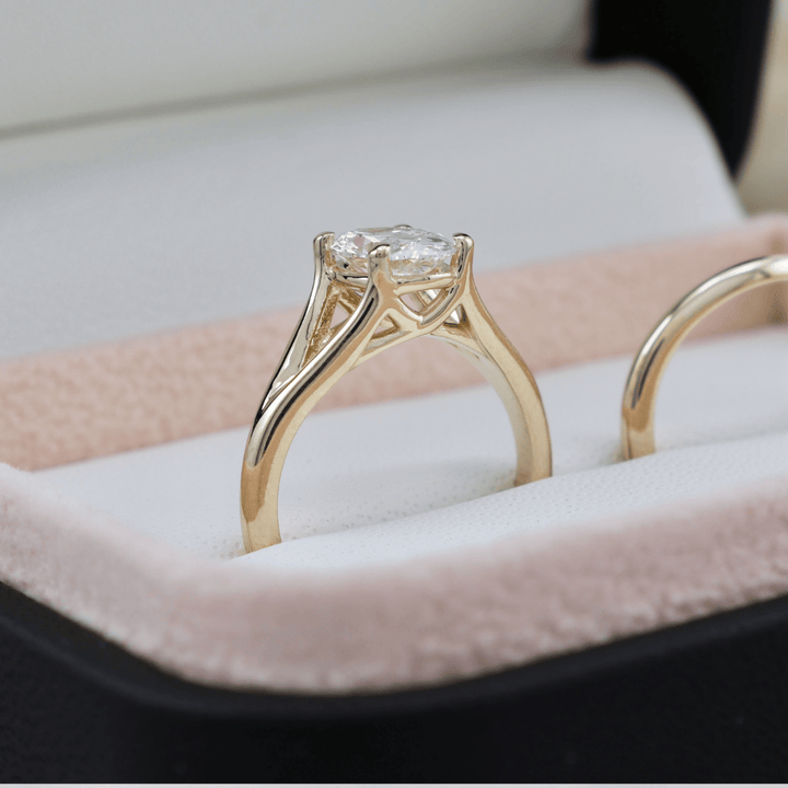 Mathieu Blanchard Bagues Bagues Diamant oval 1ct