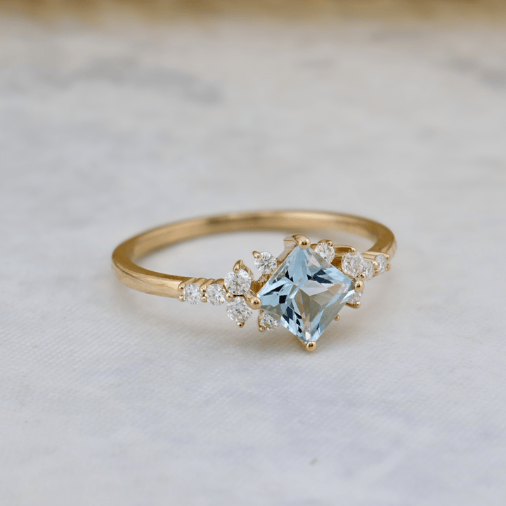 Mathieu Blanchard Bagues Bagues Ensemble d'alliances Moissanites et Topaze bleu princesse