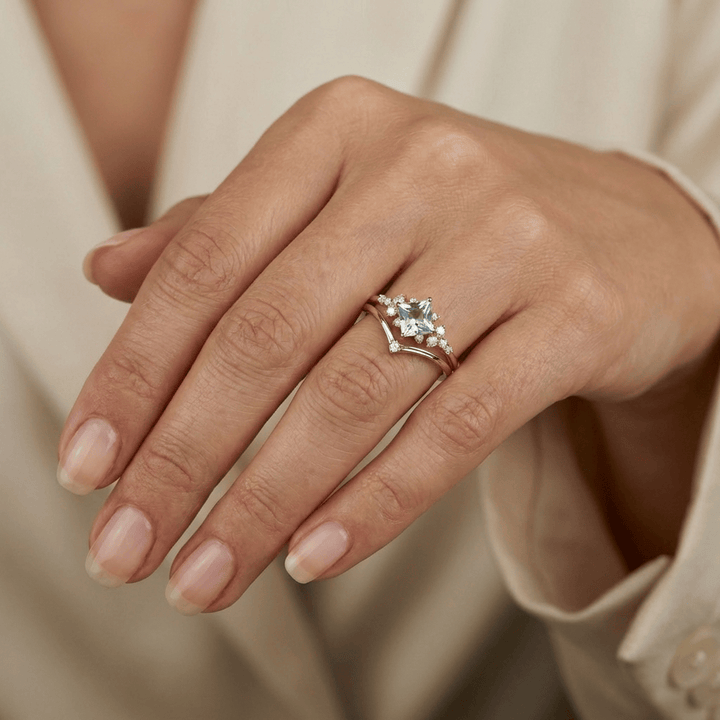 Mathieu Blanchard Bagues Bagues Ensemble d'alliances Moissanites et Topaze bleu princesse