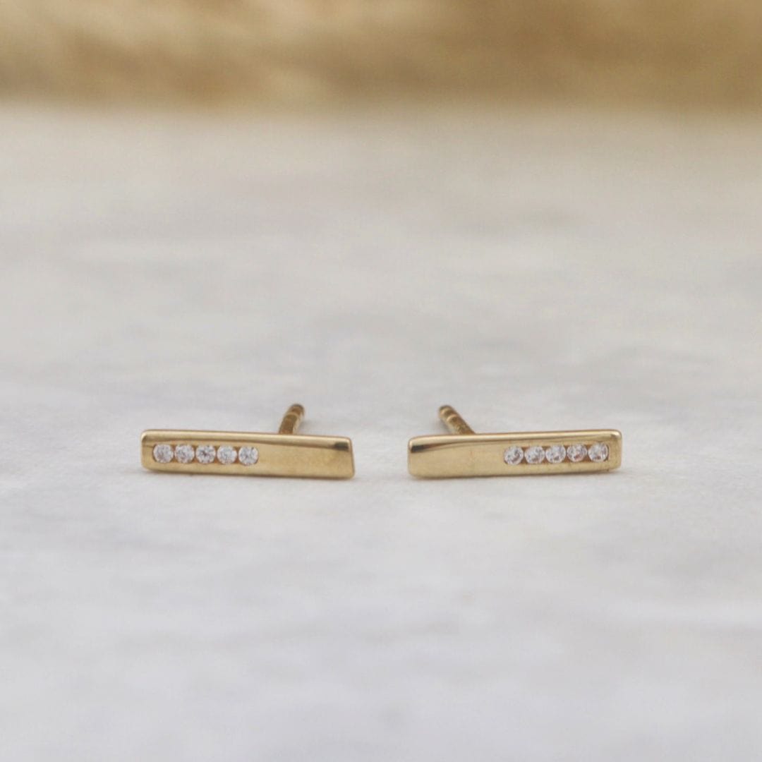 - Boucles d'oreilles Or 10K Boucles d'oreilles Barres en or 10K