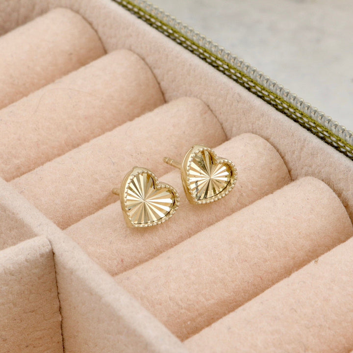 - Boucles d'oreilles Boucles d'oreilles Coeurs en or jaune ou blanc 10K