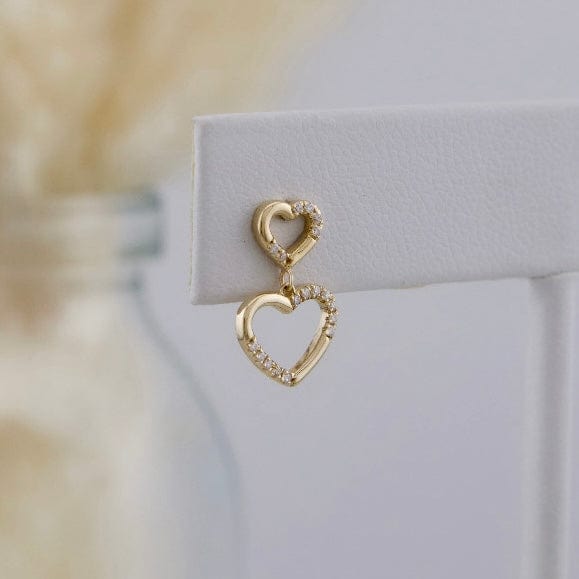 Boucles d'oreilles Coeurs et moissanites en or jaune 14K Mathieu Blanchard Boucles d'oreilles Or jaune 14K PBODOM13776S Boucles d'oreilles Coeurs en or 14K et moissanites | Mathieu Blanchard Mathieu Blanchard Joaillerie