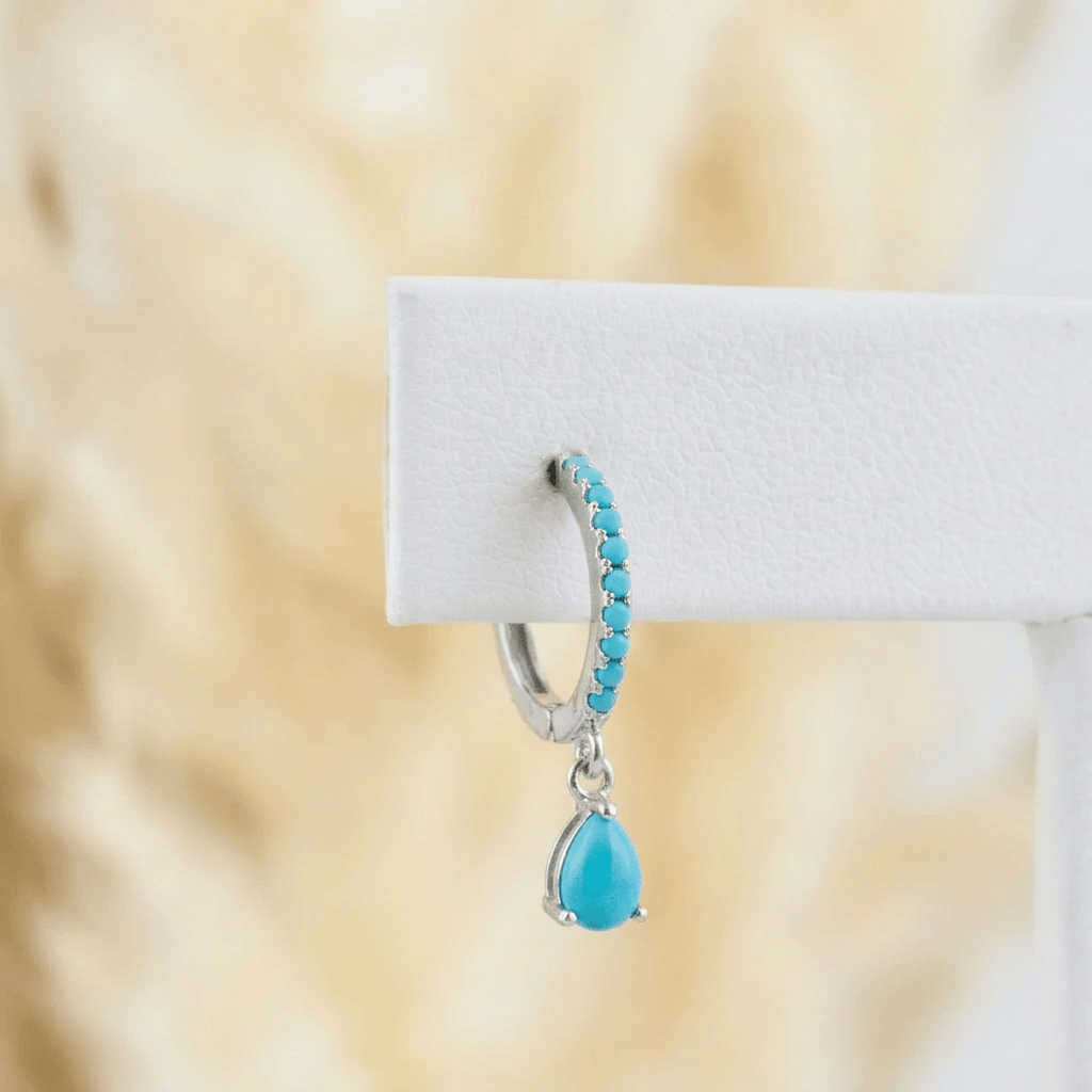 Boucles d'oreilles Huggies Gouttes en argent sterling Mathieu Blanchard Boucles d'oreilles Argent sterling PBOAM22148S Boucles d'oreilles Huggies Gouttes en argent sterling | Mathieu Blanchard  Mathieu Blanchard Joaillerie