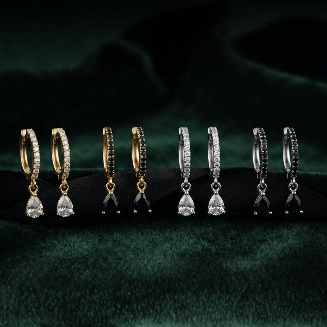 Boucles d'oreilles Huggies Gouttes en argent sterling Mathieu Blanchard Boucles d'oreilles Boucles d'oreilles Huggies Gouttes en argent sterling | Mathieu Blanchard  Mathieu Blanchard Joaillerie