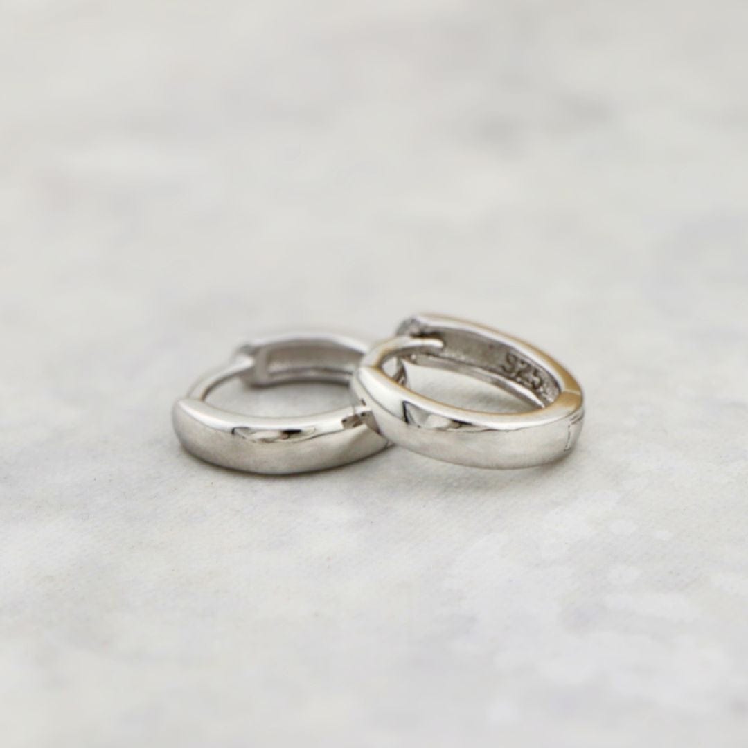 Mathieu Blanchard Boucles d'oreilles 12 mm Boucles d'oreilles Huggies Minimalistes en argent sterling