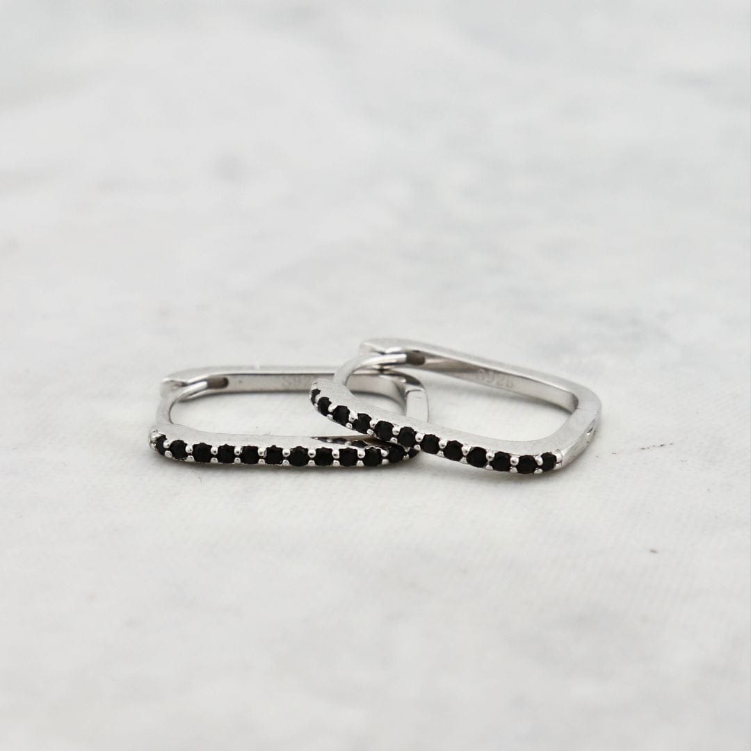 Mathieu Blanchard Boucles d'oreilles Boucles d'oreilles Huggies Scintillantes Noires en argent sterling