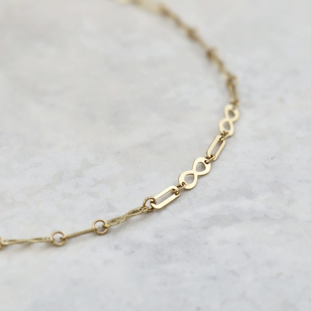 - Bracelet de cheville Chaîne Infini en or 10K