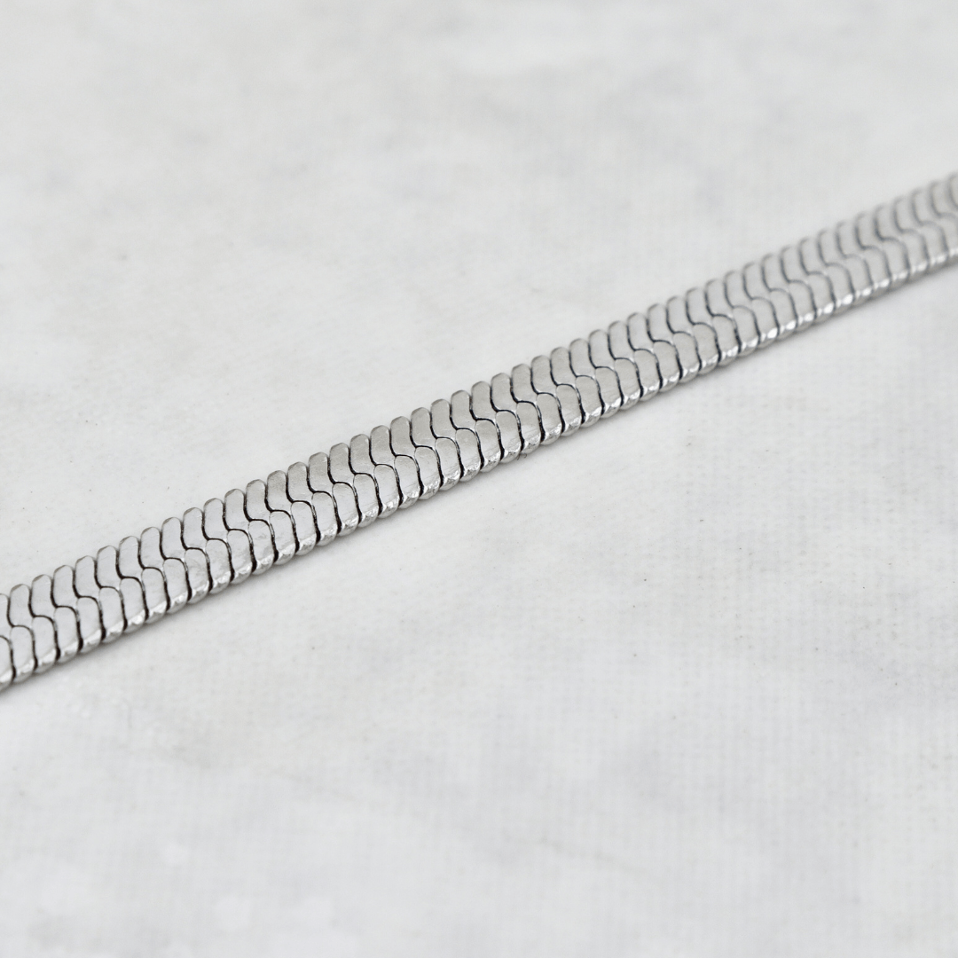 Bracelet de cheville maille Anglaise en acier inoxydable Mathieu Blanchard Bracelets de cheville Acier inoxydable Bracelet de cheville Herringbone en acier inox | Collection 2025 Mathieu Blanchard Joaillerie
