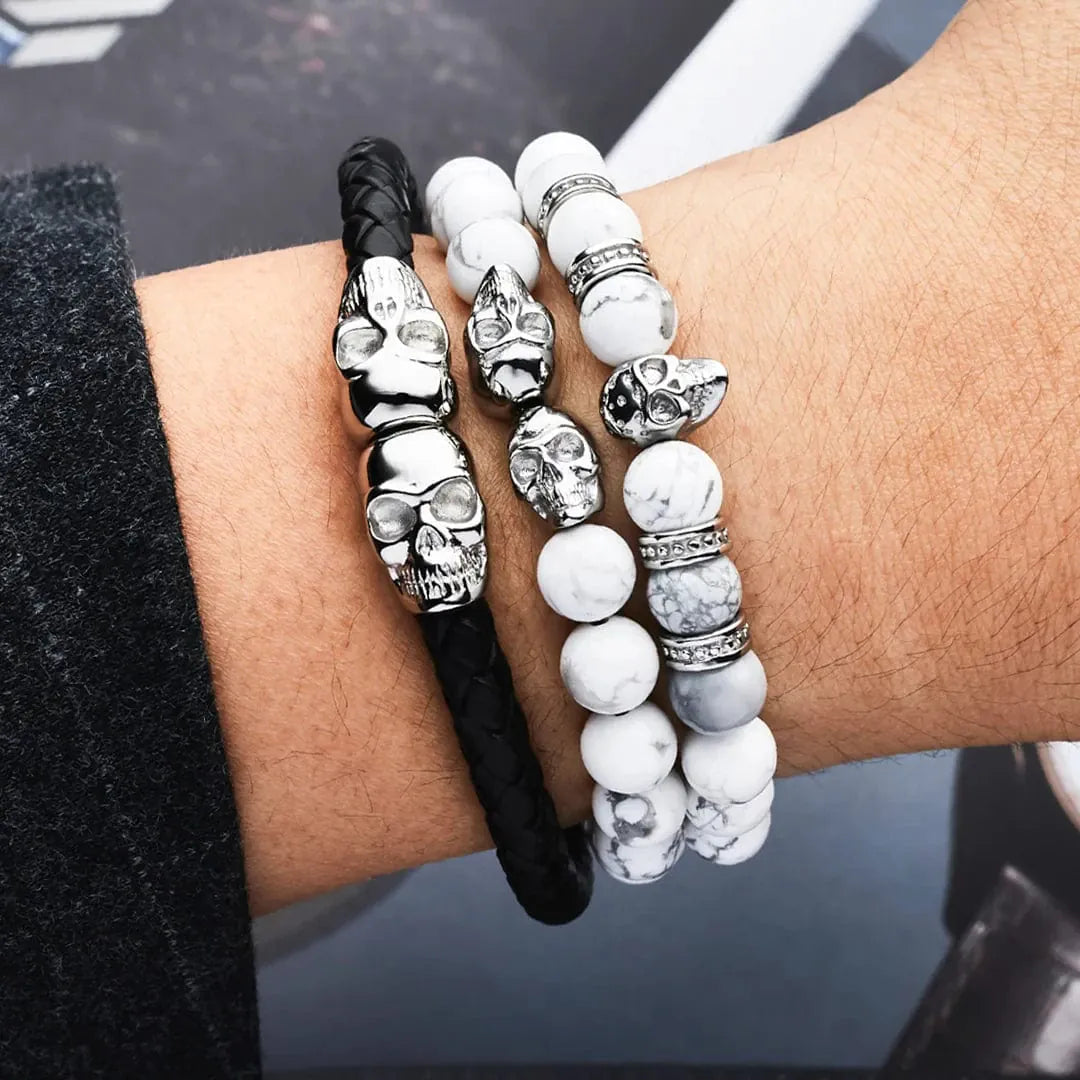 Bracelet Double tête de mort en cuir en acier inoxydable SkeletonHD Bracelets Bracelet de cuir double tête de mort | SkeletonHD Mathieu Blanchard Joaillerie