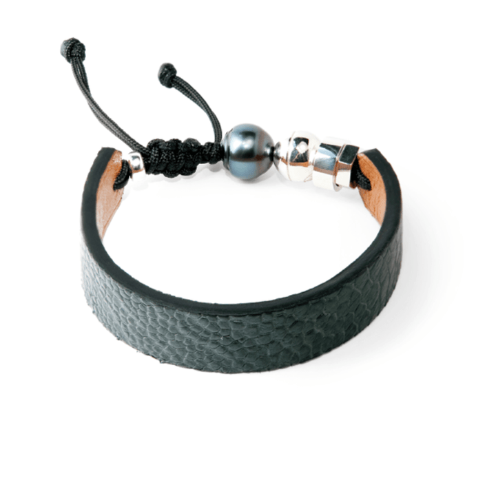 Bracelet en cuir d’autruche, perle de Tahiti et en argent sterling Romeo J. Bracelets Gris / Argent sterling Bracelet en cuir d’autruche véritable, perle de Tahiti  et argent sterling Romeo J. Mathieu Blanchard Joaillerie