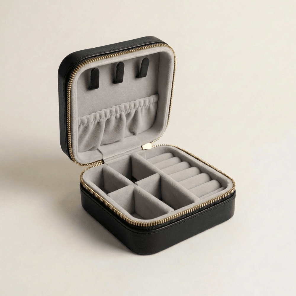 Coffret à bijoux en cuir Cabine Noir Mathieu Blanchard ACCESSOIRES PCOM20068S-noir Coffret à bijoux Cabine en cuir noir | Voyage & rangement Mathieu Blanchard Joaillerie