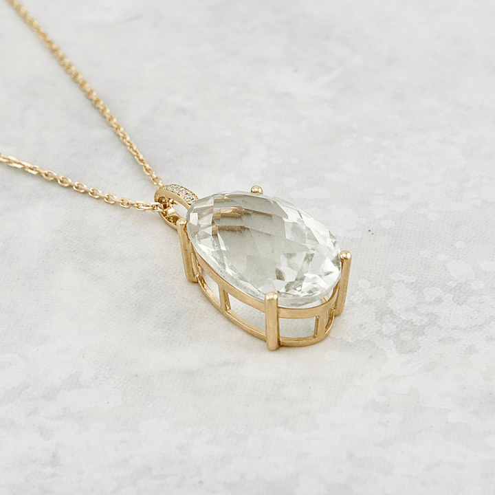 Collier, diamants et améthyste verte en or 14k Mathieu Blanchard Collier Or jaune 14K Collier en or 14K, perle, diamants et améthyste | Mathieu Blanchard Mathieu Blanchard Joaillerie