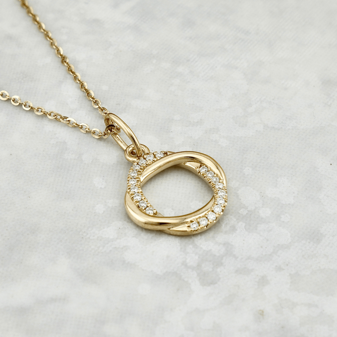 Mathieu Blanchard Boucles d'oreilles Doré / Or 10K Collier Entrelacées en or 10K et moissanites