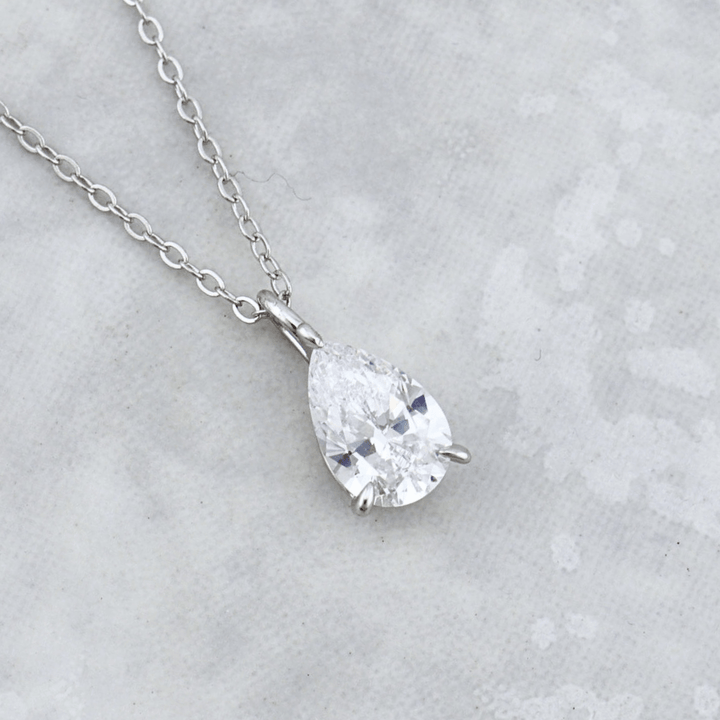 Collier Goutte en argent sterling Mathieu Blanchard Pendants Argent / Argent sterling PCOAM12892S Collier Goutte en argent sterling | Mathieu Blanchard Joaillerie Mathieu Blanchard Joaillerie