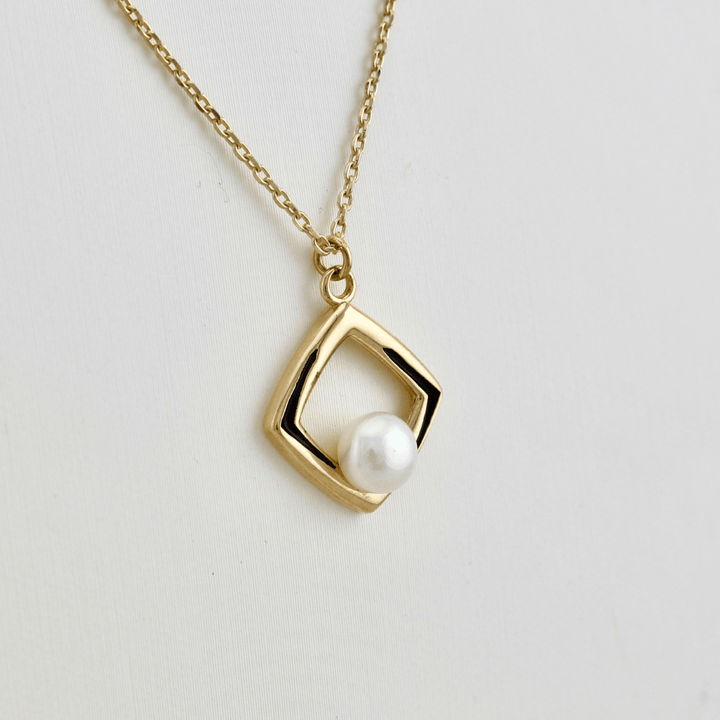 Collier Perles en or jaune 10K Mathieu Blanchard Joaillerie Or jaune 10K G080-3 Collier Perles en or 10K et émail noir | Mathieu Blanchard Mathieu Blanchard Joaillerie