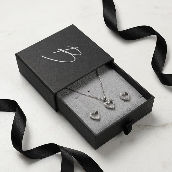 Ensemble cadeau collier et boucles d’oreilles Cœur en argent sterling Mathieu Blanchard Ensemble cadeau collier et boucles d’oreilles Cœur en argent sterling Mathieu Blanchard Joaillerie