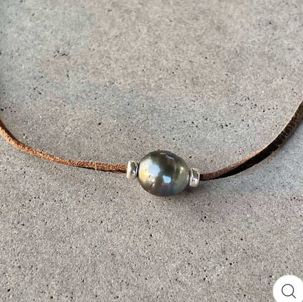 Collier Poema en cuir, perle de Tahiti et argent sterling