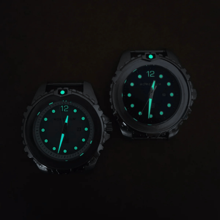 Momentum Montres Montre à énergie solaire 38mm Eclipse bleue