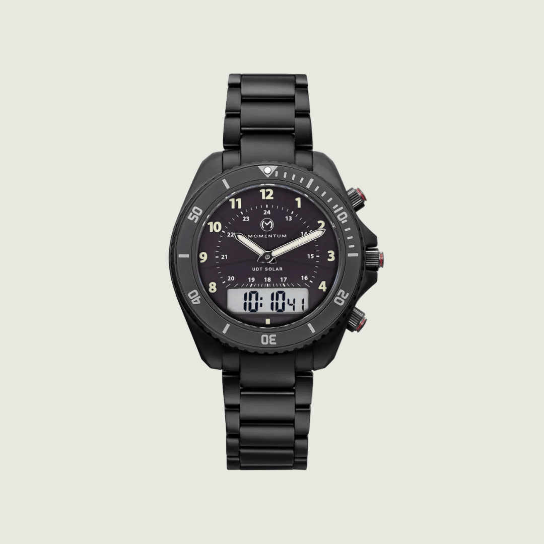 Montre à énergie solaire 42mm UDT Black Ion Momentum Montres Acier inoxydable plaqué noir 064AACCBK-EC-B-BH-B-CZK-AB-AB-B-B Montre à énergie solaire 42mm UDT Black-Ion Momentum Mathieu Blanchard Joaillerie