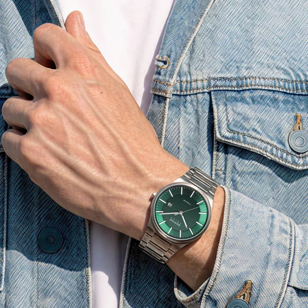 Montre à énergie solaire Bering 39mm 15239-778 Bering Montre Titane 15239-778 Montre Bering Solaire Argent 39mm 15239-778 | Mathieu Blanchard Mathieu Blanchard Joaillerie