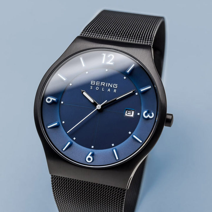 Montre à énergie solaire Bering 40mm 14440 227 Bering Montre Acier inoxydable plaqué noir 14440-227 Montre Bering Solaire noir brossé 40mm 14440-227 | Mathieu Blanchard Mathieu Blanchard Joaillerie