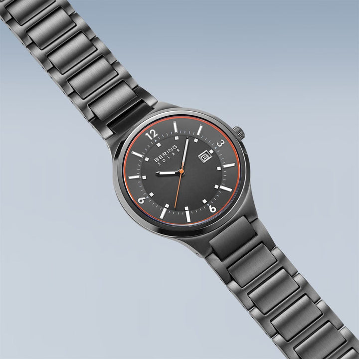 Bering Montre Montre à énergie solaire Bering 42mm 14442-777