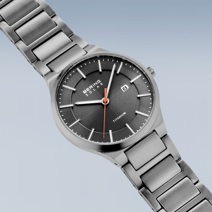 Bering Montre Montre à énergie solaire Bering Argent 39mm 15239-779