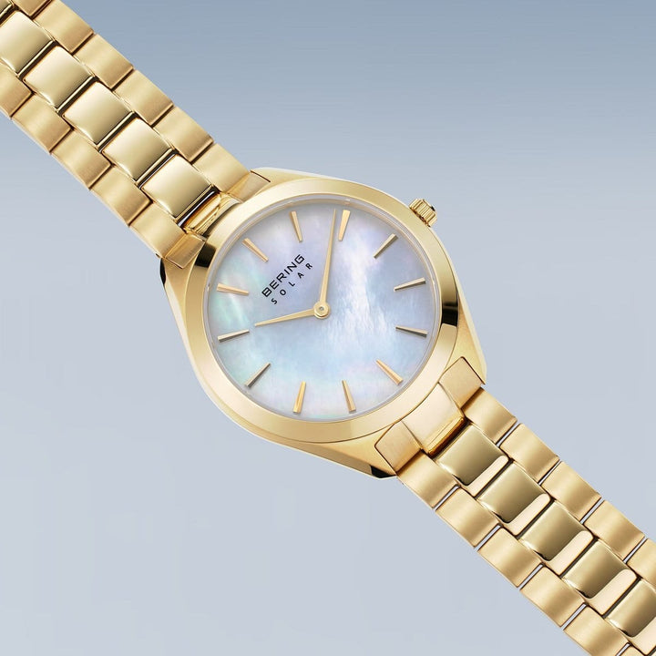 Montre à énergie solaire Bering Classic 31mm 17331 734 Bering Montre Acier inoxydable plaqué or jaune 17331-734 Montre Solaire Bering Classic Or 31mm 17331-734 - Mathieu Blanchard Mathieu Blanchard Joaillerie