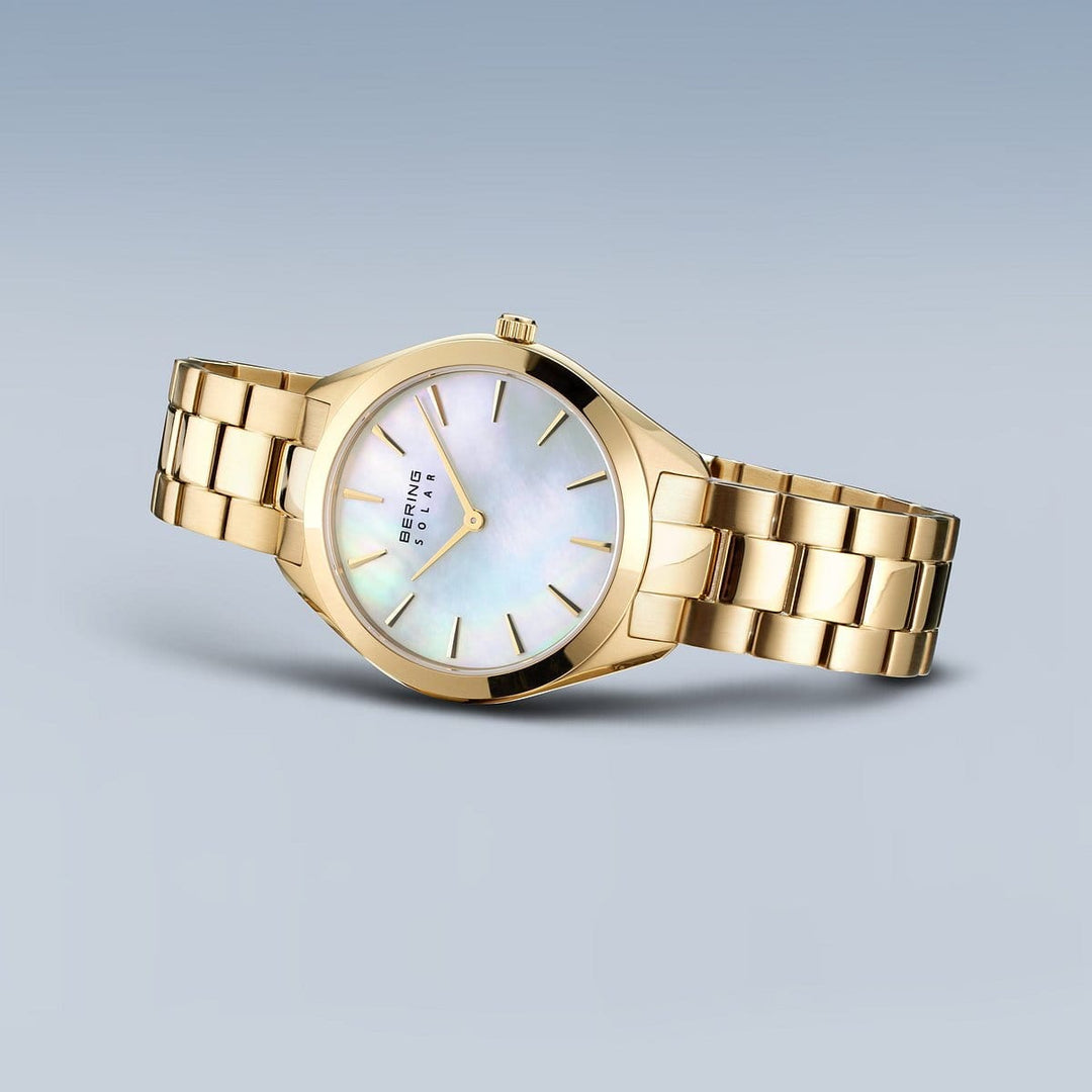 Montre à énergie solaire Bering Classic 31mm 17331 734 Bering Montre Acier inoxydable plaqué or jaune 17331-734 Montre Solaire Bering Classic Or 31mm 17331-734 - Mathieu Blanchard Mathieu Blanchard Joaillerie