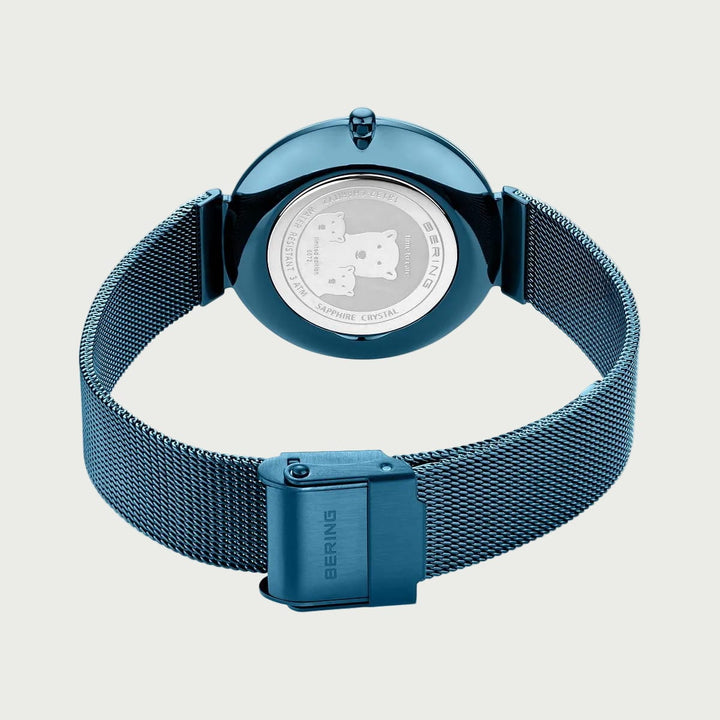 Montre Bering Bleu Brillant 32mm 18132 Charity2 Bering Montre Acier inoxydable plaqué bleu 18132-Charity2 Montre Bering Bleu Brillant 32mm 18132-Charity2 - Mathieu Blanchard - Dépositaire officiel Bering Canada Mathieu Blanchard Joaillerie