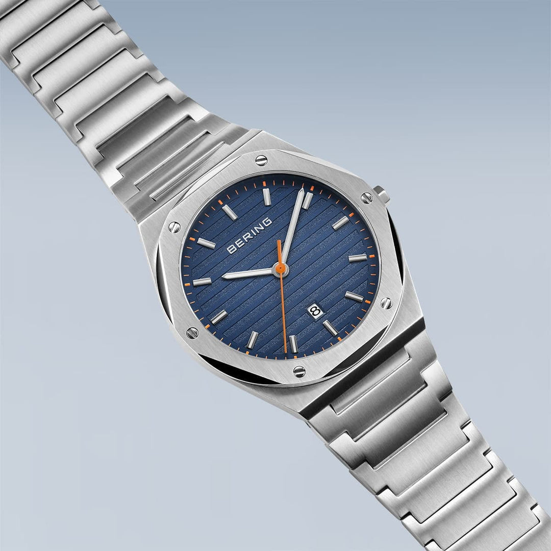 Montre Bering Classic Bleu 42mm 19742 707 Bering Montre Acier inoxydable 19742-707 Montre Bering Classique Bleu 42mm 19742-707 | Dépositaire officiel Bering Canada Mathieu Blanchard Joaillerie
