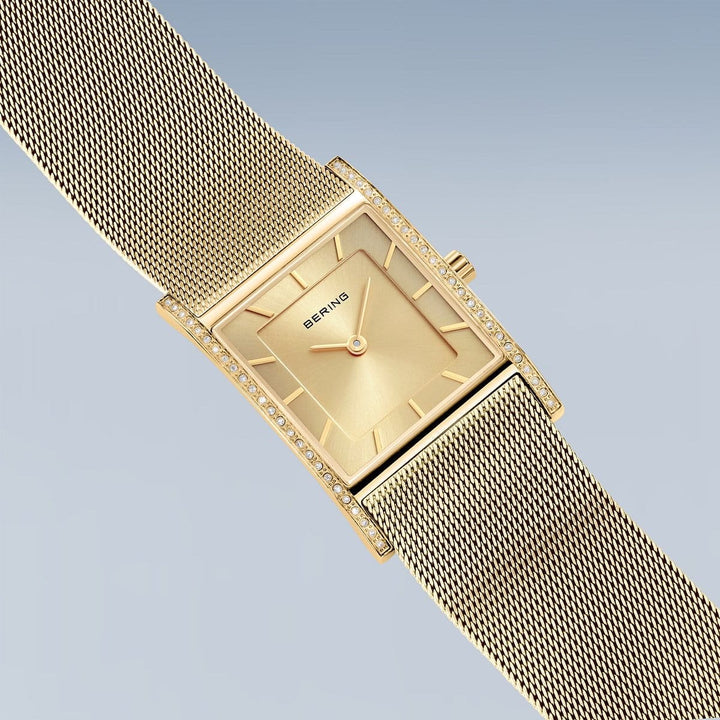 Montre Bering Classic Rectangulaire26mm 10426 333 S Bering Montre Acier inoxydable plaqué or jaune 10426-333-S Montre Bering Classic Rectangulaire Or 26mm 10426-333-S | Mathieu Blanchard Mathieu Blanchard Joaillerie