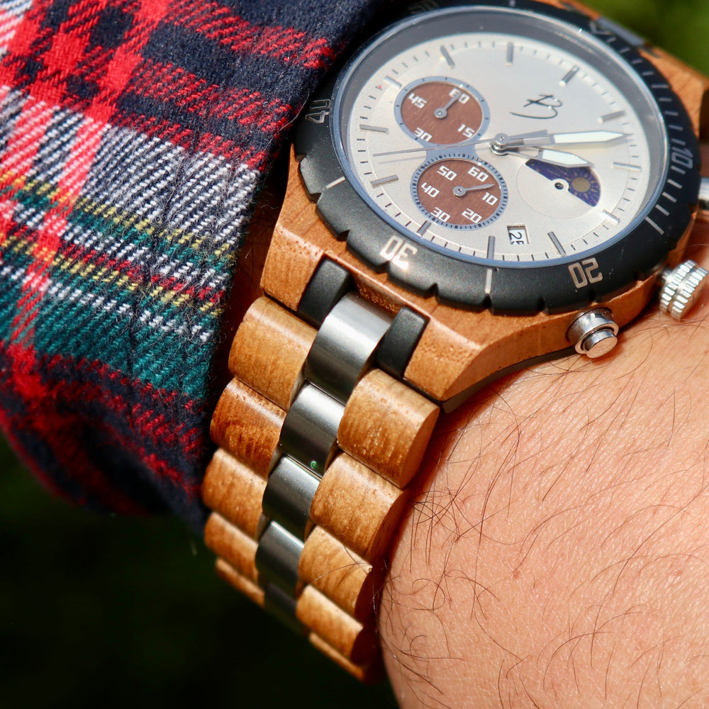 Mathieu Blanchard Montres Chêne provenant de baril de whisky Montre Berthoud en bois de whisky recyclé