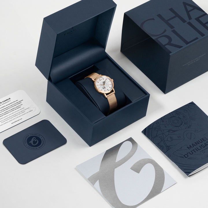 Montre Charlie Paris SULLY Phase de LuneRosé 30 mm en acier inoxydable Charlie Paris Montre Montre Charlie Paris SULLY Phase de Lune - Or Rosé 30 mm | Dépositaire Officiel Canada | Mathieu Blanchard Joaillerie Mathieu Blanchard Joaillerie