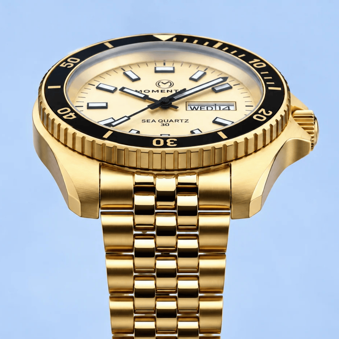 Montre Momentum Champagne Sea Quartz 30 - 42mm Momentum Montre Acier inoxydable plaqué or jaune 081AADBFC-EL-B-BK-B-BK-AGK-BH-AG-B-K10 Montre Champagne Sea Quartz 30 - 42mm - Dépositaire officiel Momentum Canada Mathieu Blanchard Joaillerie
