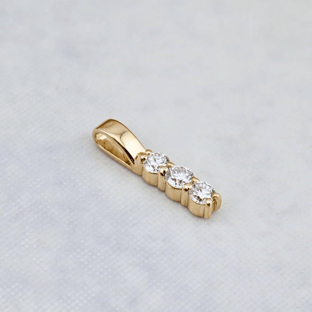 Pendentif Barre de diamants Mathieu Blanchard Collier Pendentif Barre de diamants | Mathieu Blanchard Mathieu Blanchard Joaillerie