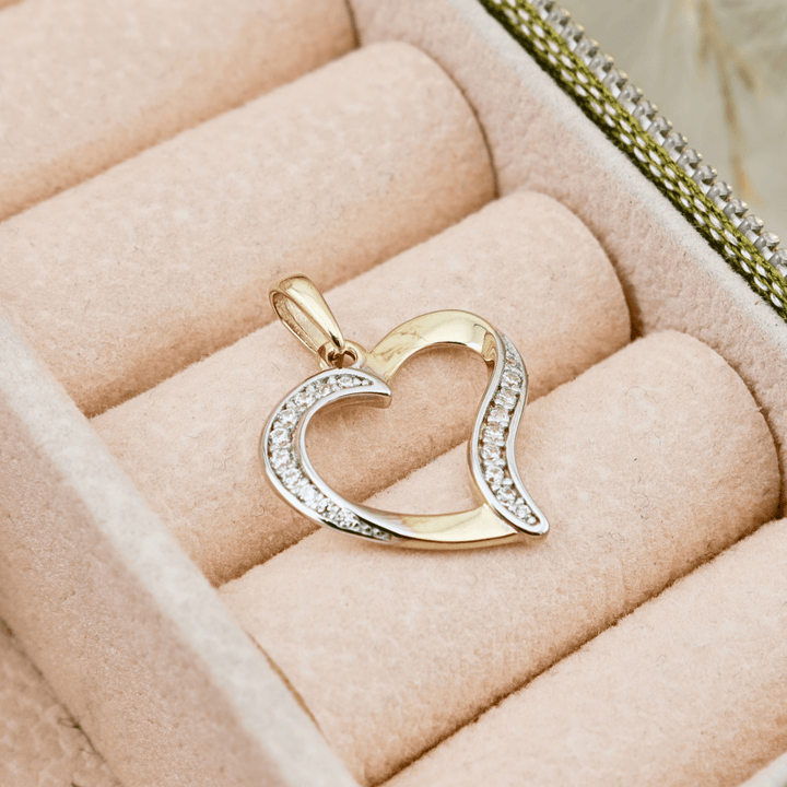 - Colliers Pendentif Coeur Courbé en or 10K