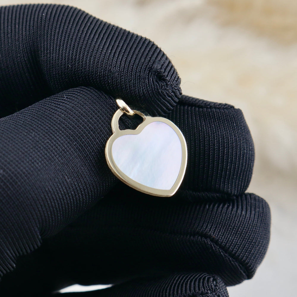 - Colliers Pendentif Coeur Nacré en or 10K